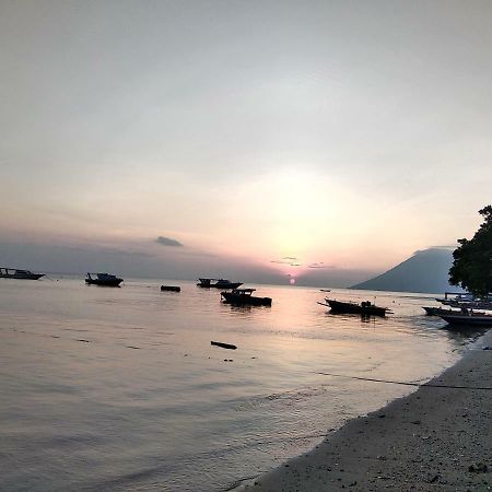 Sunset Guest House & Bar 布纳肯 外观 照片
