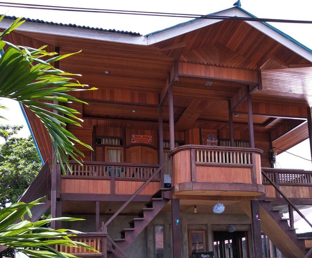 Sunset Guest House & Bar 布纳肯 外观 照片