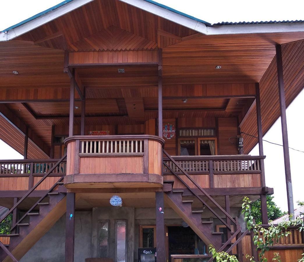 Sunset Guest House & Bar 布纳肯 外观 照片