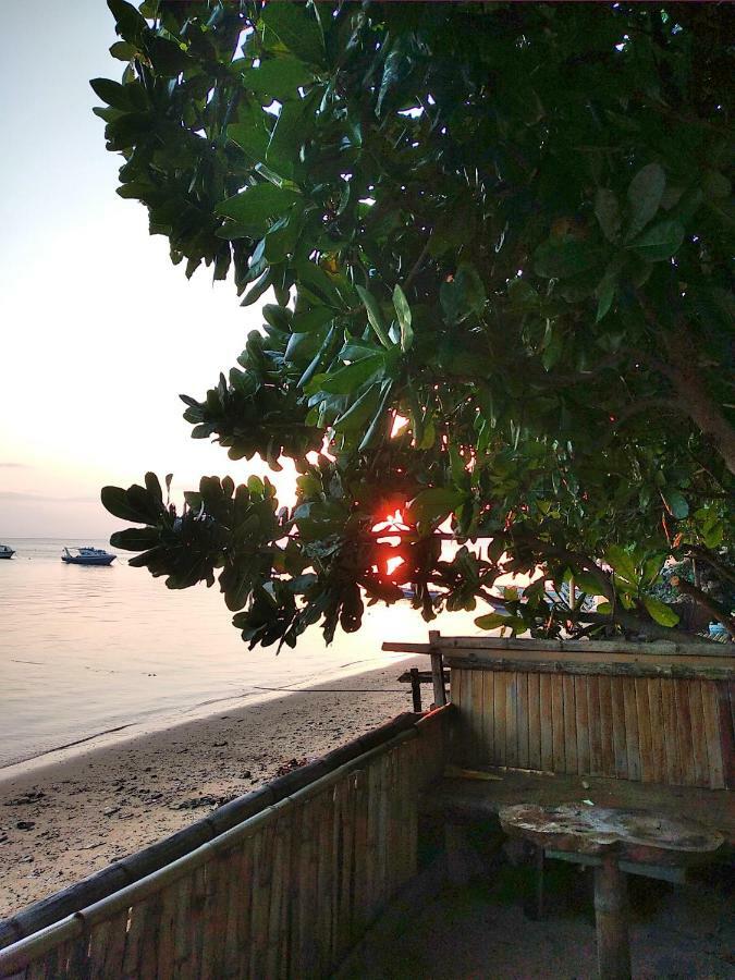 Sunset Guest House & Bar 布纳肯 外观 照片
